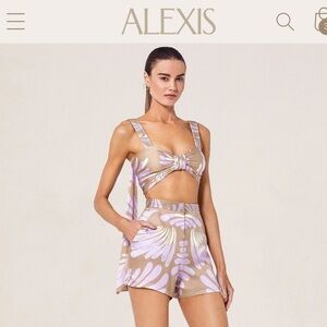 Alexis Brand. Fiorenzia Short. NWT